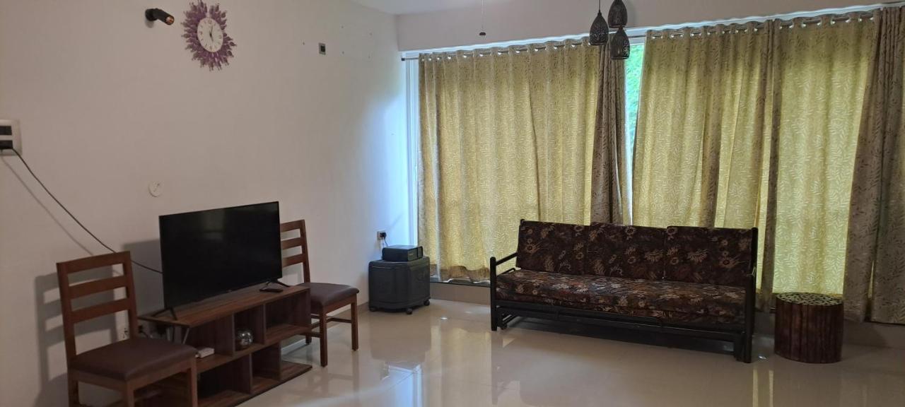 Ranghavi Sands Apartment With Pool - Near Beach And Dabolim Airport Богмало Экстерьер фото